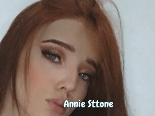 Annie_Sttone