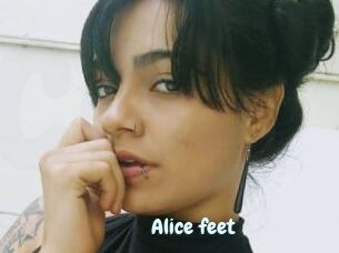 Alice_feet