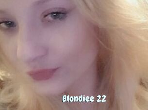 Blondiee_22