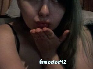 Emieelee42