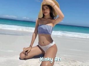 Kinky_Ari