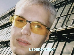 Leonnextdoor