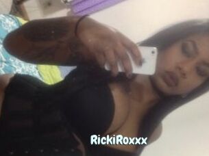 RickiRoxxx