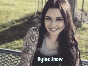 Rylee_Snow